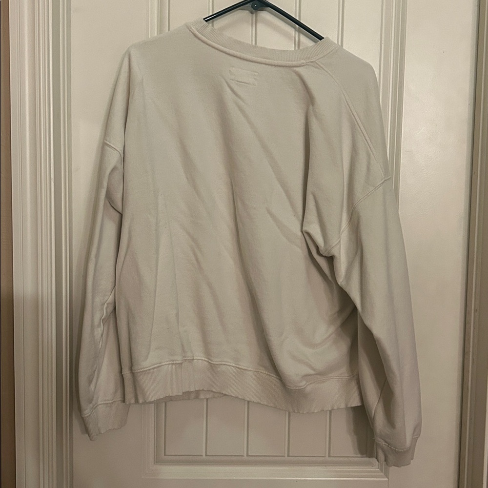 Queen of Hearts American Eagle Outfitters XL Cream Crewneck Sweatshirt - Picture 3 of 3